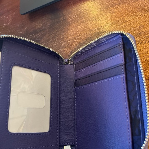 Sleeping beauty wallet - Picture 3 of 3